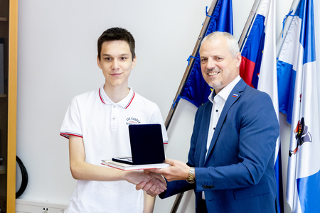 PODELITEV PRIZNANJ ZA ODLIČNOST V OSNOVNI ŠOLI 12.6.2025 - Valter Leban-9970